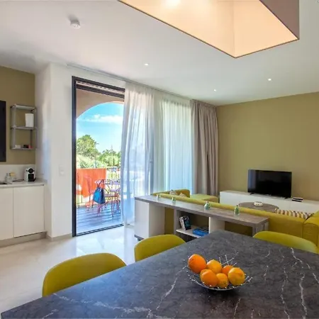 Apartamento E Rondinelle 3 *